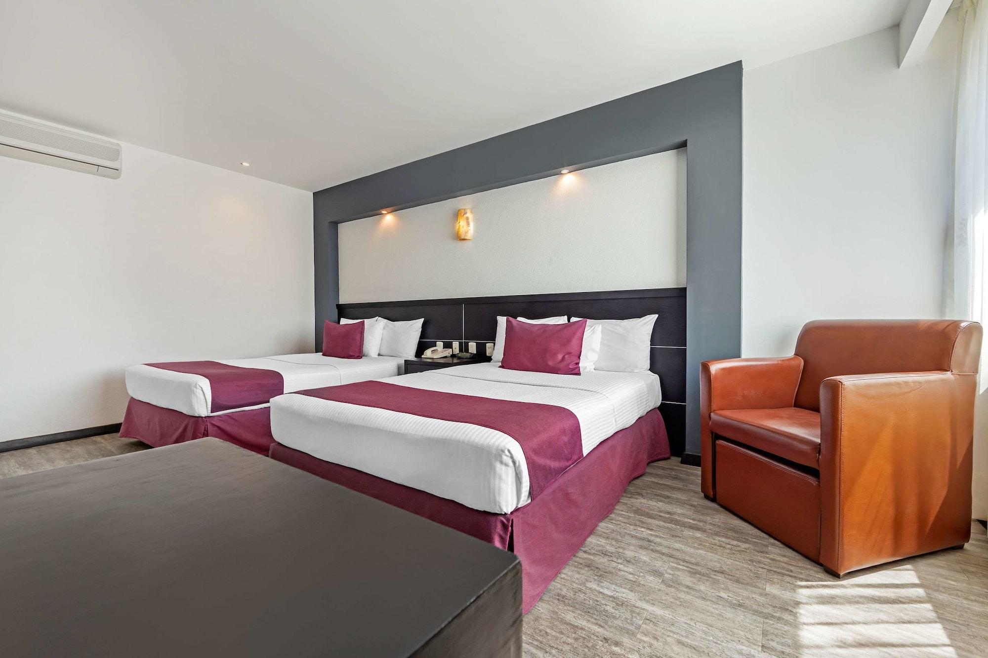 Comfort Inn Morelia Buitenkant foto