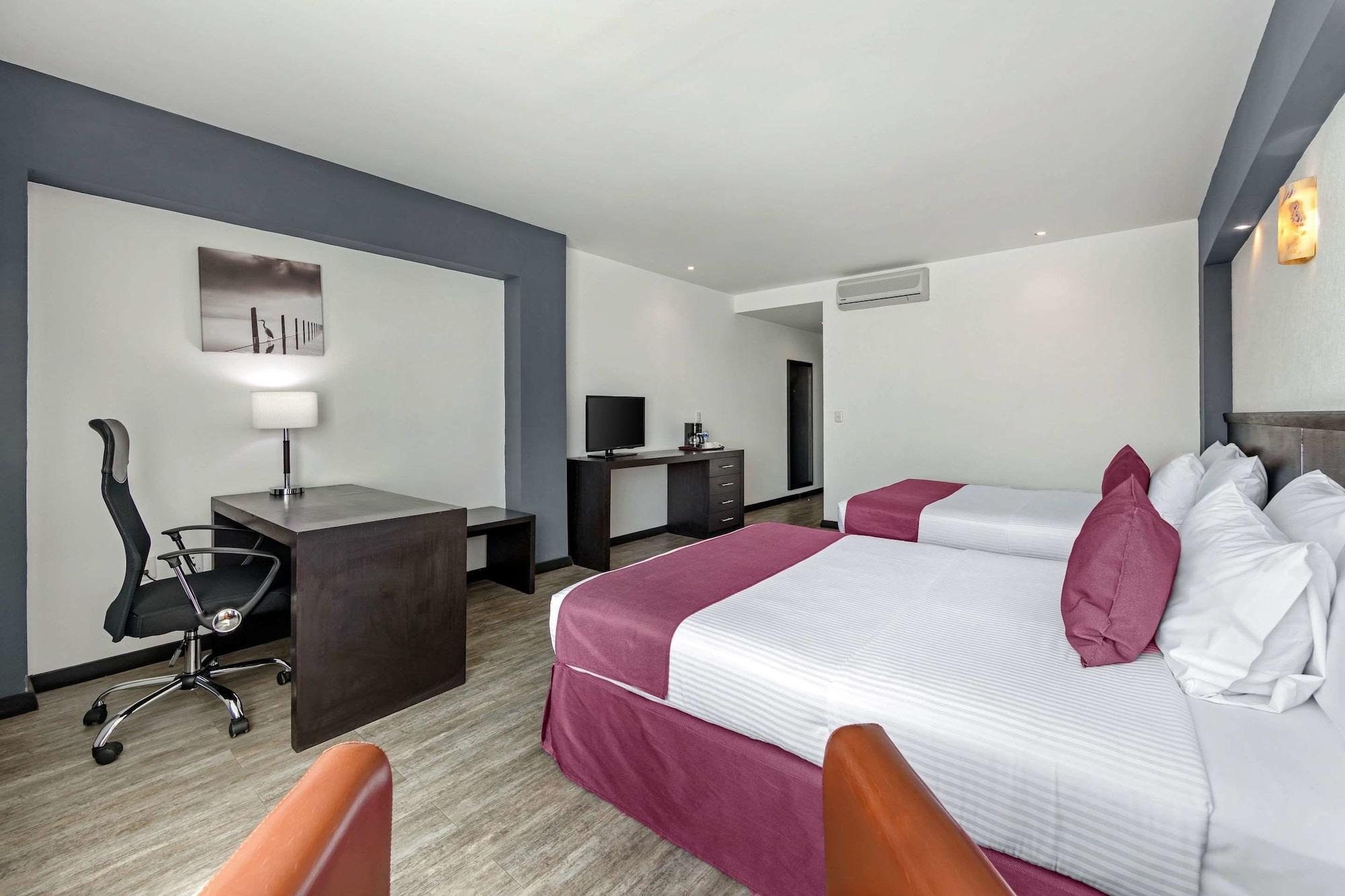 Comfort Inn Morelia Buitenkant foto