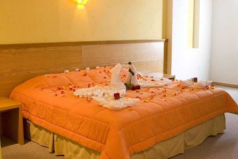 Comfort Inn Morelia Buitenkant foto